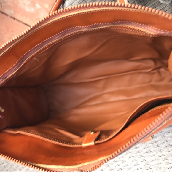 Dooney and Bourke Vintage Leather Bag - Picture 4 of 10